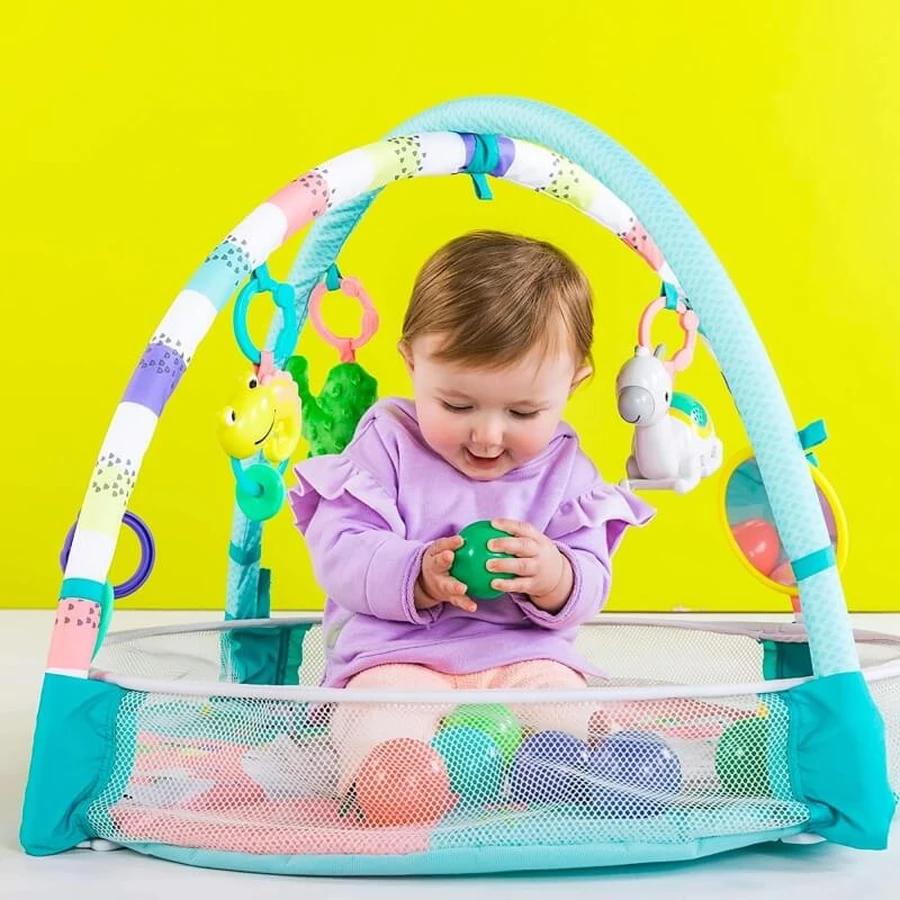 Bright Starts Palestrina 4-in-1 speelgoed met verschillende activiteiten en muziek, 5 speeltjes, een steunkussen en balletjes