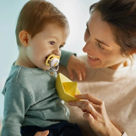 Avent Ultra Air Happy 0-6 months - 2 silicone pacifiers - fruit
