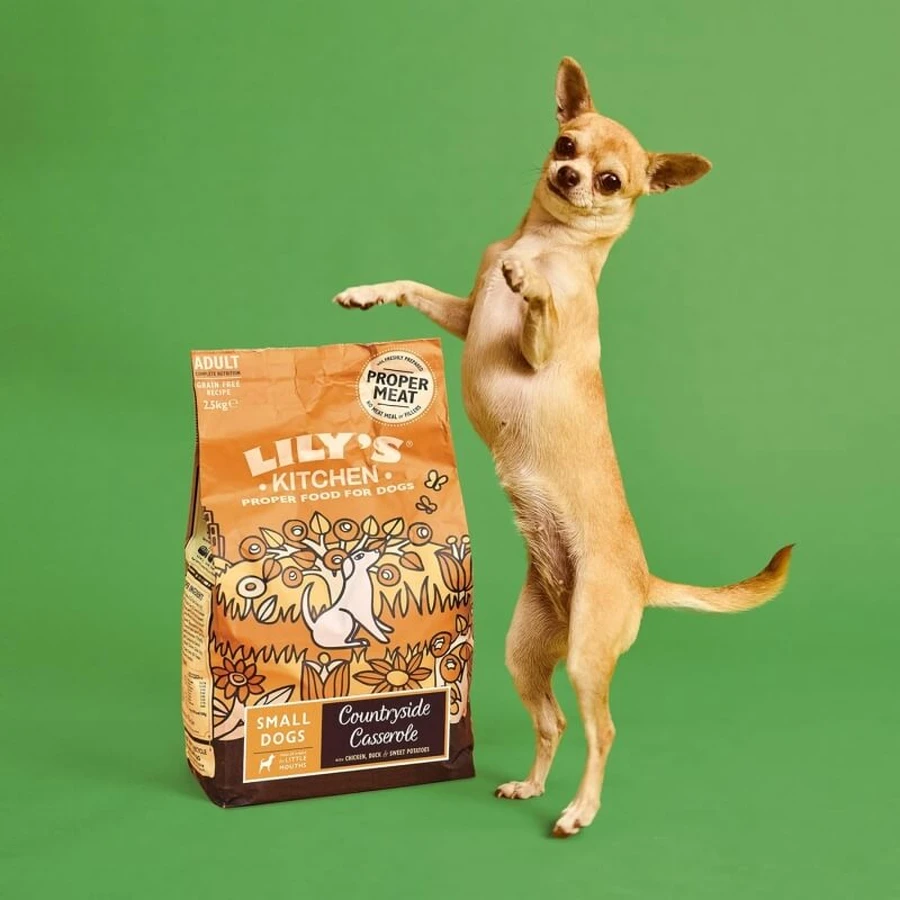 Lily's Kitchen Small Breeds Countryside Casserole met kip, eend en zoete aardappelen - Droogvoer voor honden, 2,5 kg