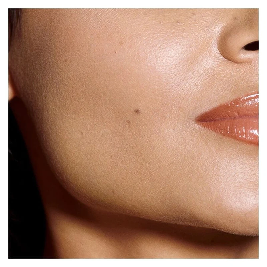 Veralab Overskin Glow and Care - Base de maquillaje activa, radiante e hidratante n.º 6,5 Ámbar