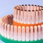 Essence multifunctionele foundationstick - nr. 150