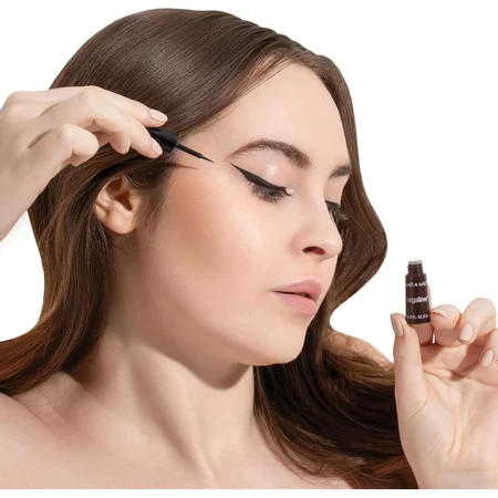 Wet n Wild Megaliner - Vloeibare eyeliner - E8711 Zwart