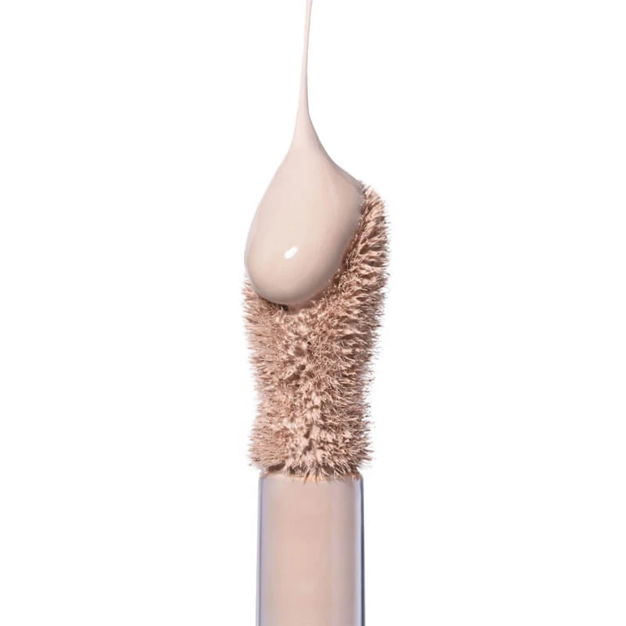 Astra Fluid Concealer Serum - Hydraterend, verhelderend concealer-serum nr. 01 Light