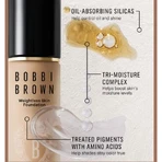 Bobbi Brown Weightless Skin Foundation - Matte foundation SPF 15 - Warm Sand