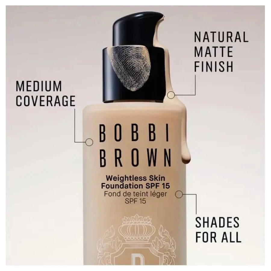 Bobbi Brown Weightless Skin Foundation - Matte foundation SPF 15 - Warm Sand