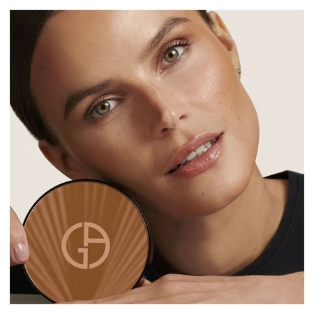 Giorgio Armani Luminous Silk – Bräunungspuder Nr. 100 „Sunkissed Sand“