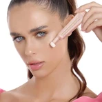 Bellaoggi Magic Glow Wand - Vloeibare highlighter - Nr. 001 Lights On You