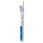 Mentadent Medium handtandenborstel met White System-bleekeffect