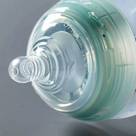 Tommee Tippee Advanced Anti-Colic - 2 fast-flow nipples, 6m+.