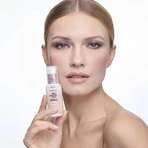 Deborah Skin Booster Matte SPF 15 - Fond de teint mat hydratant - N° 04 Warm