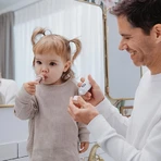 Cepillo de dientes para los primeros dientes de Suavinex, de 0 a 2 años, rosa