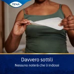 Tena Lights Sensitive - 20 salvaslips largos para la incontinencia urinaria