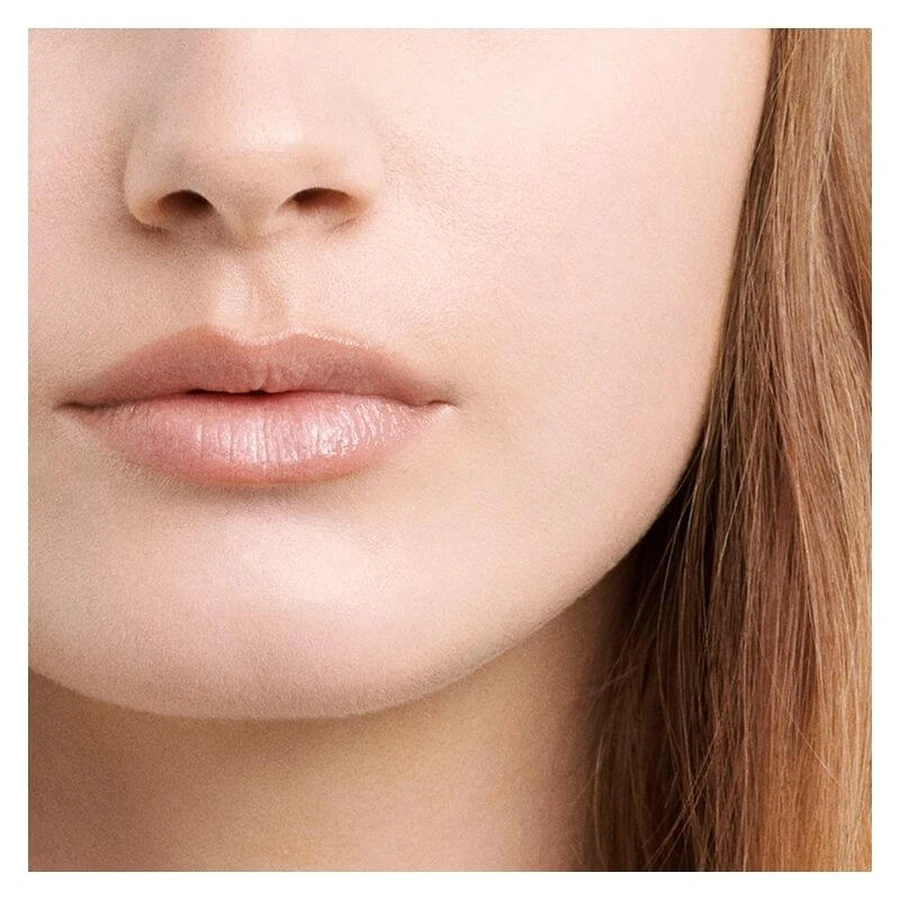 Veralab Overskin Mat and Care - No. 1.5 Silk Anti-Blemish Foundation
