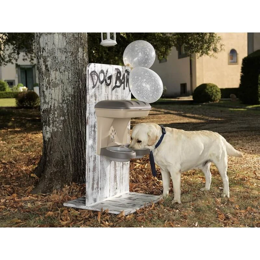 Stand Bama Pet Food Maxi – hrănitoare înălțată, ergonomică, cu două boluri și compartiment de depozitare montat pe perete, din plastic de culoare gri-bej