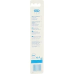 Oral-B Classic Care - Manual Toothbrush with Medium Bristles