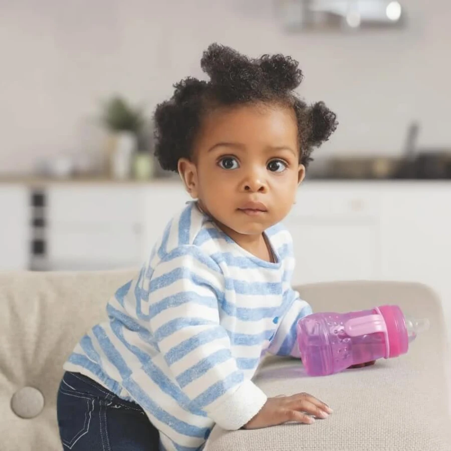 Mam Trainer+ Space Love - Biberón para bebés a partir de 4 meses con tetina de silicona de 220 ml, colores variados