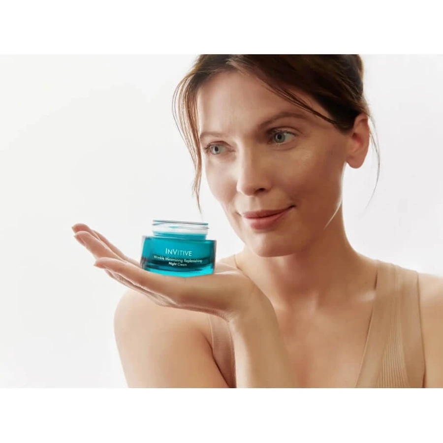 Dr. Irena Eris Invitive: crema de noche antiarrugas regeneradora que minimiza las arrugas, 50 ml