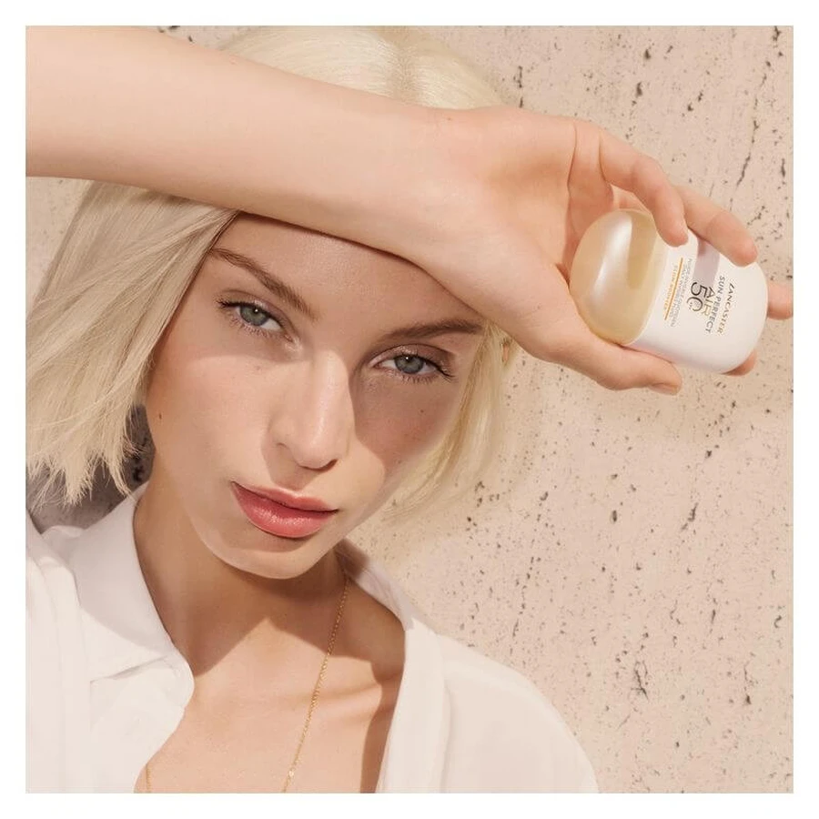 Lancaster Sun Perfect Air Face Sunscreen SPF 50 Dagelijkse onzichtbare vloeibare glowbooster, hoge bescherming, 40 ml