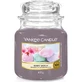 Yankee Candle Berry Mochi - Vela perfumada mediana en tarro