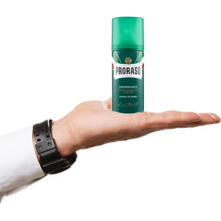 Proraso para todo tipo de barbas - Espuma de afeitado refrescante y revitalizante con aceite de eucalipto y mentol, 100 ml