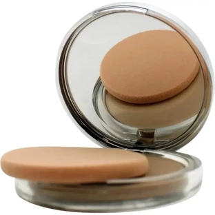 Polvos compactos Stay-Matte Sheer sin aceite de Clinique - Polvos compactos n.º 101 «Invisible Matte»
