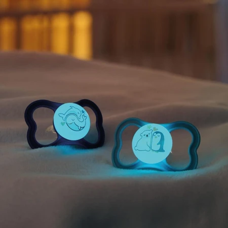 Mam Supreme Night - Lichtgevende fopspeen met siliconen speen, vanaf 6 maanden