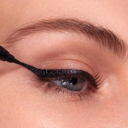 Maybelline Hyper Easy - Vloeibare eyelinerpen - Nr. 801 Matzwart