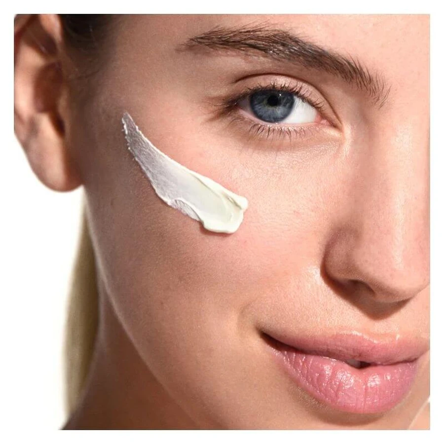 Veralab SPF 50 Invisible Daily Protection Face Sunscreen with Mattifying Ingredients, High Protection, 50 ml