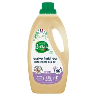 Detergente para la ropa Biovie Freshness con quitamanchas, eficaz a 30 °C, 2 L