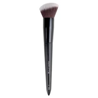Brushworks Nr. 7 – Abgewinkelter Rougepinsel für das Gesicht