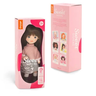 Muñeca de peluche Premium Sweet Sisters, 32 cm, Sophie con falda vaquera, Orange Toys
