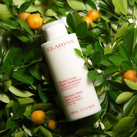 BÁLSAMO CORPORAL SUPERHIDRATANTE CON MANTEQUILLA DE KARITÉ DE CLARINS, 400 ml