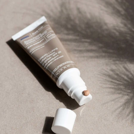 KORRES PIN NOIR CRÈME TEINTÉE SPF20 40ML